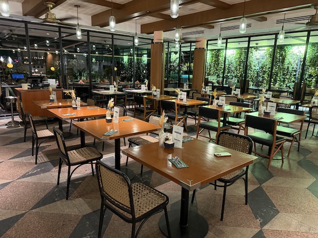 InterContinental Singapore Robertson Quay Publico Restaurant.